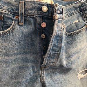 Levi distressed button up jeans